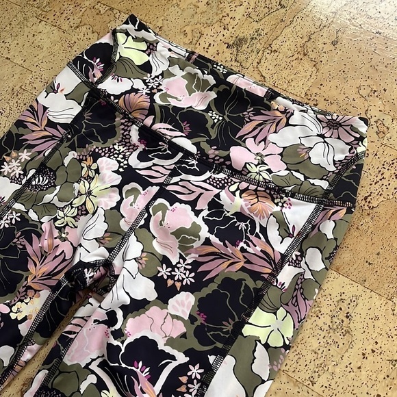 FREE People Movement Floral Leggings - Picture 4 of 7